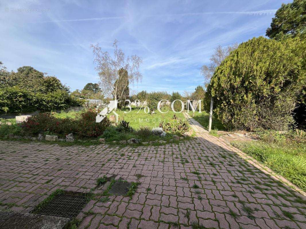 Maison à SAINT-MALO-DE-GUERSAC