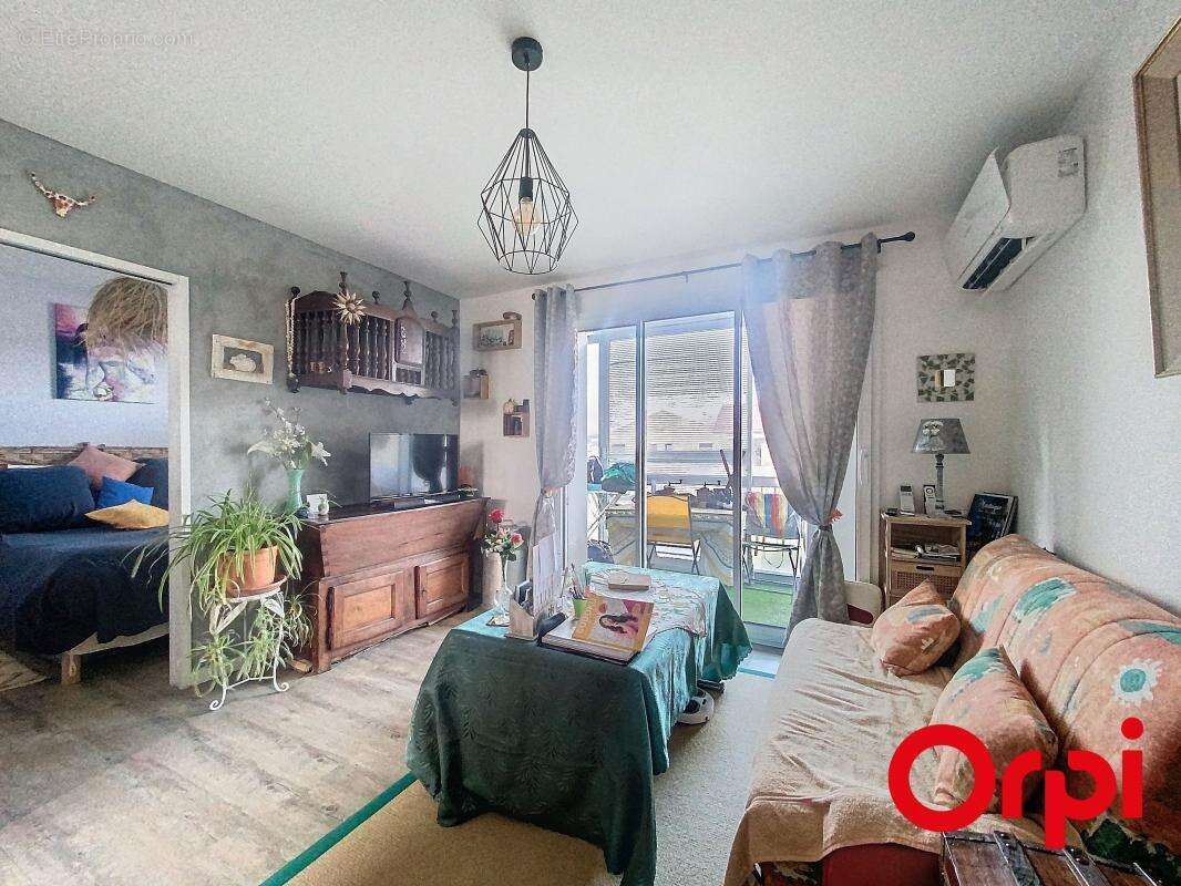 Appartement à SIX-FOURS-LES-PLAGES