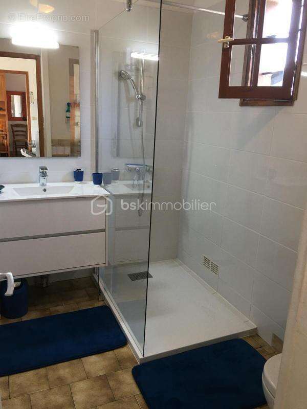 Maison à LA BREE-LES-BAINS