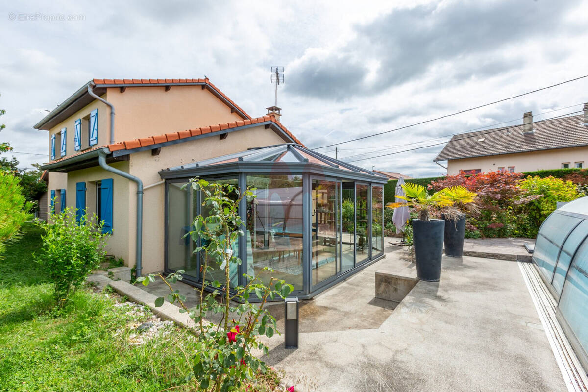 Maison à LENTILLY