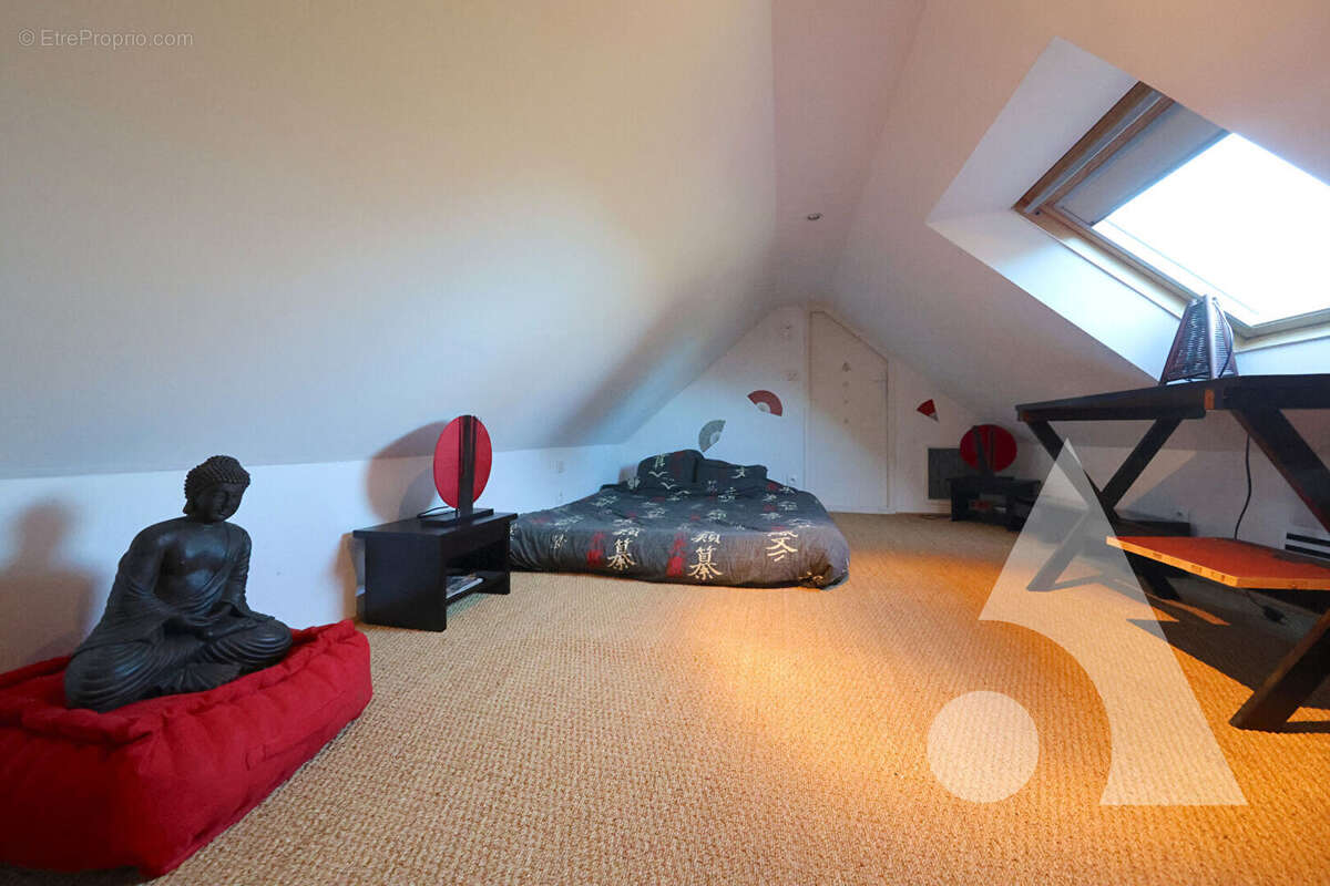 Maison à SAINT-PIERRE-DU-PERRAY