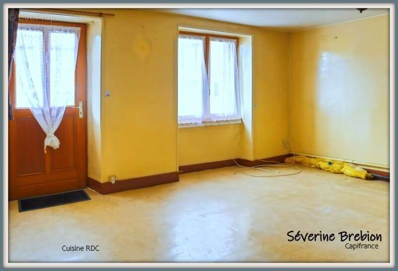 Maison à CHABRELOCHE