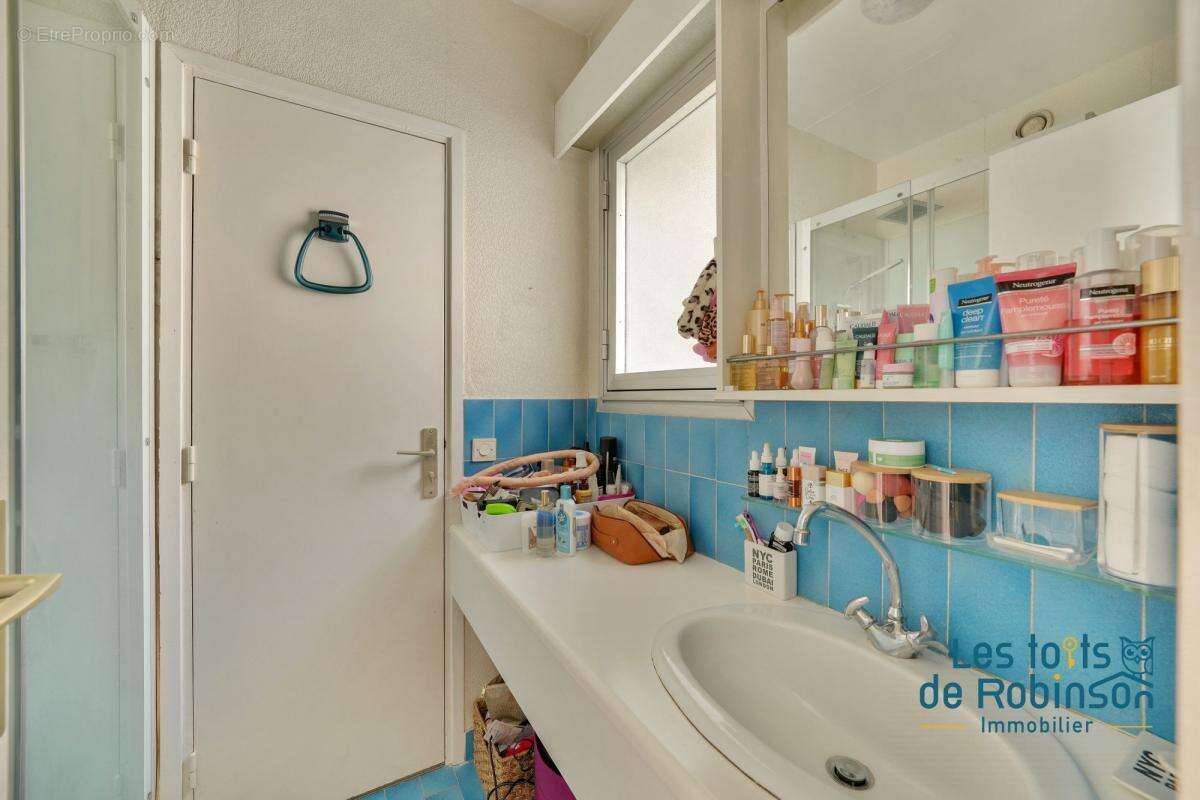 Appartement à LE PLESSIS-ROBINSON