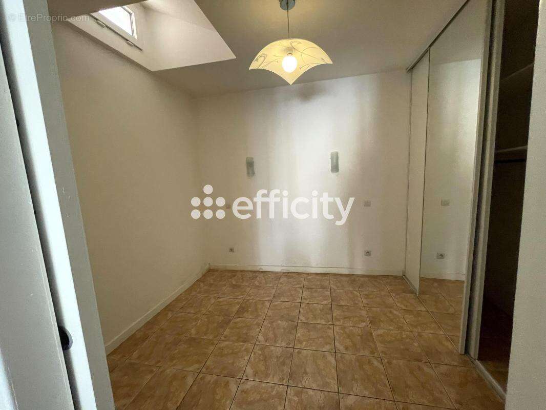 Locaux/Biens immobiliers - photo 6