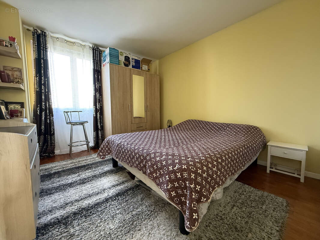 Appartement à LE BLANC-MESNIL