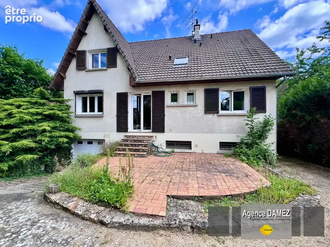 DOURDAN 3 km - SAINTE-MESME - Maison traditionnelle 8 pièces - 161 m² habitables - Terrain clos de 872 m² - photo 9