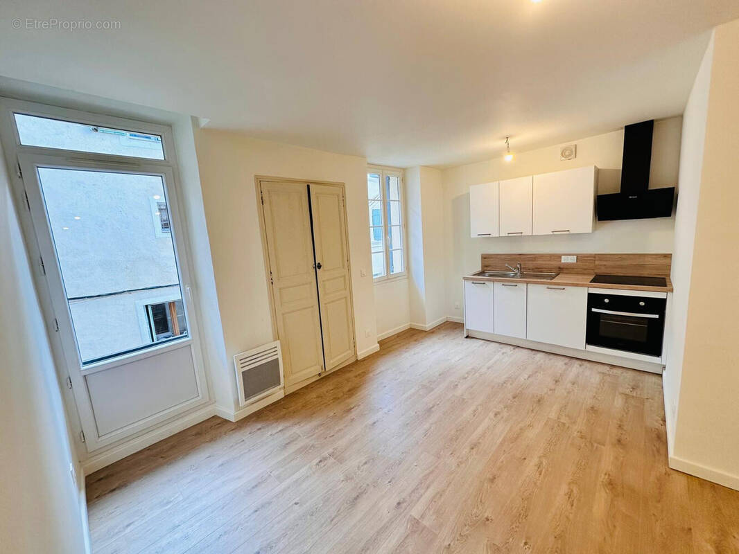 Appartement à TRETS
