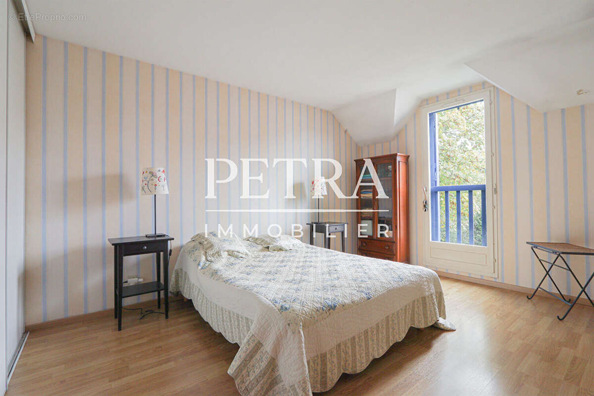 Maison à CHEVILLY-LARUE