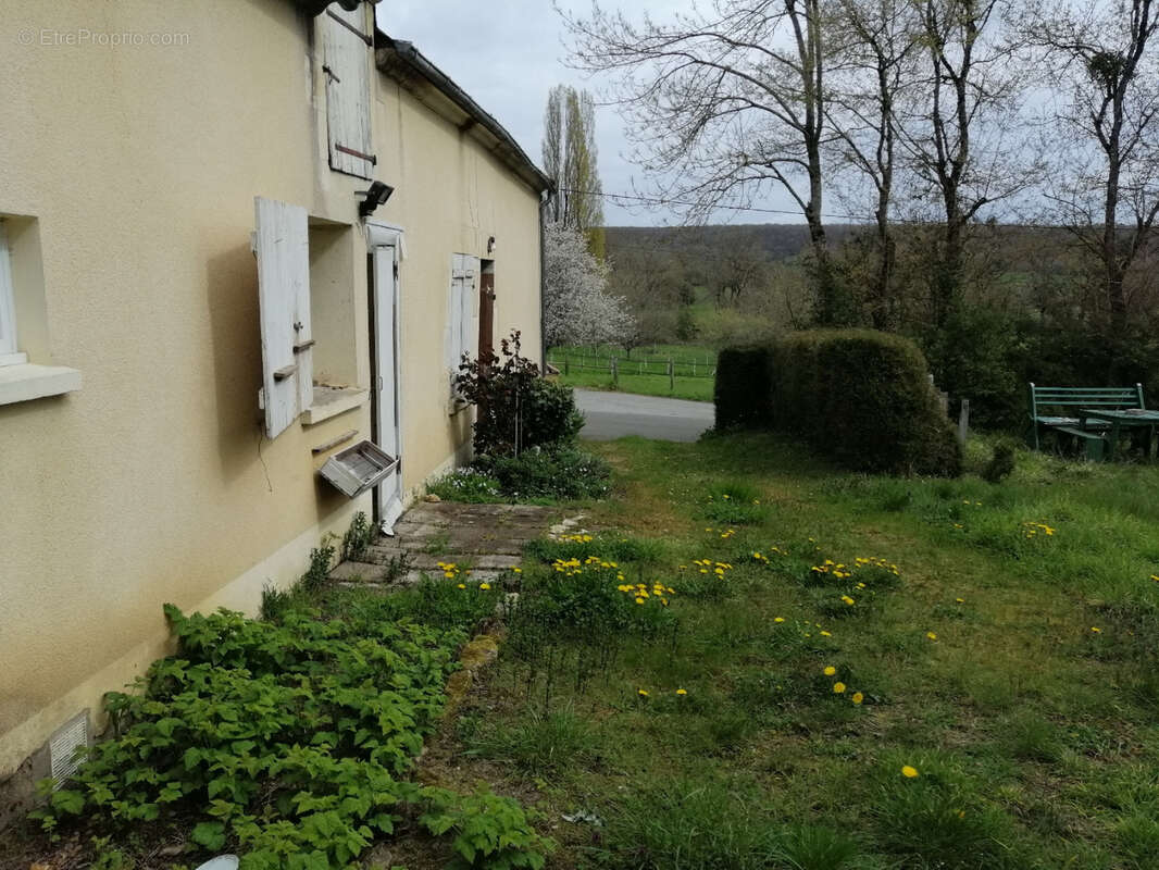 Maison à PARIGNY-LES-VAUX