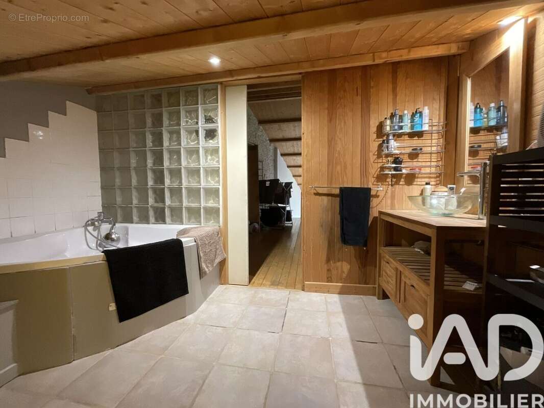 Photo 6 - Maison à NUAILLE-D'AUNIS