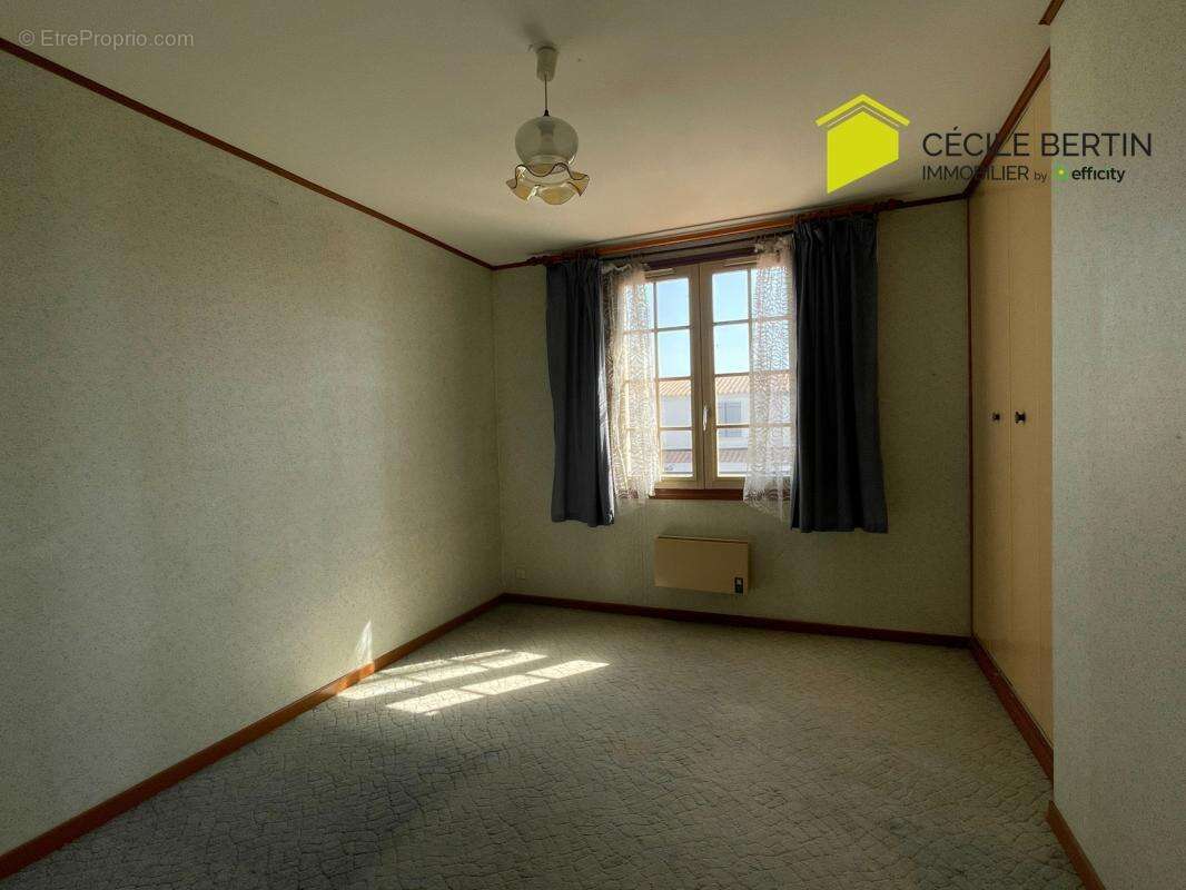 Maison 90 m² à Saintes-Maries-De-La-Mer  - photo 5