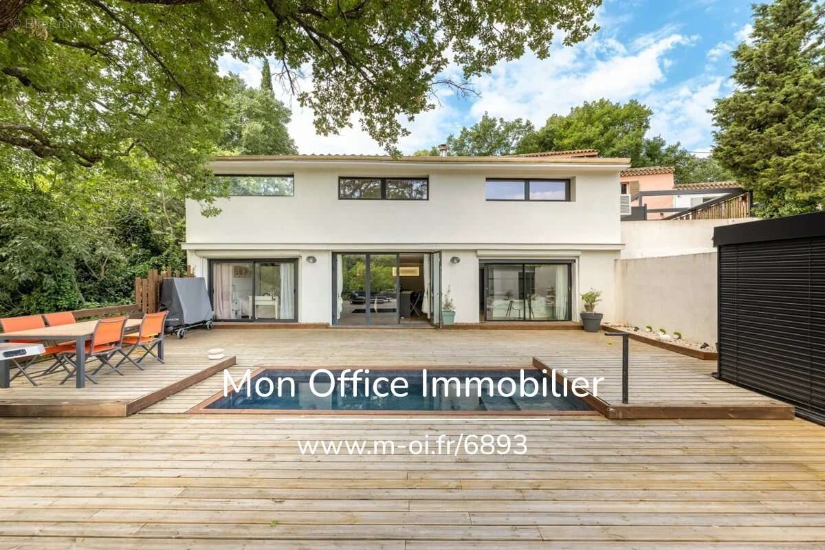 Appartement à AIX-EN-PROVENCE