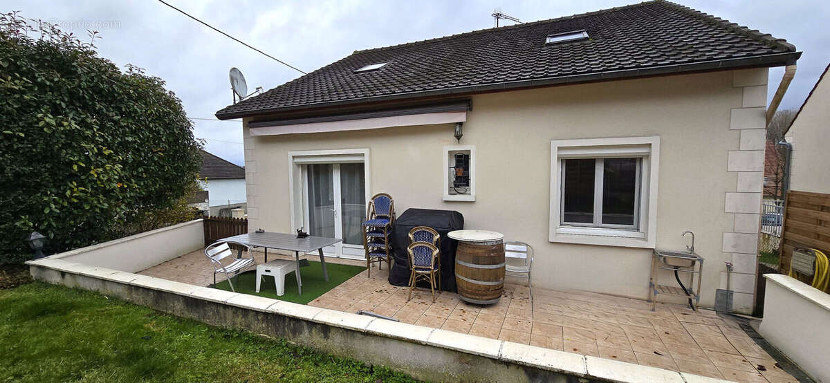Maison à JANVILLE