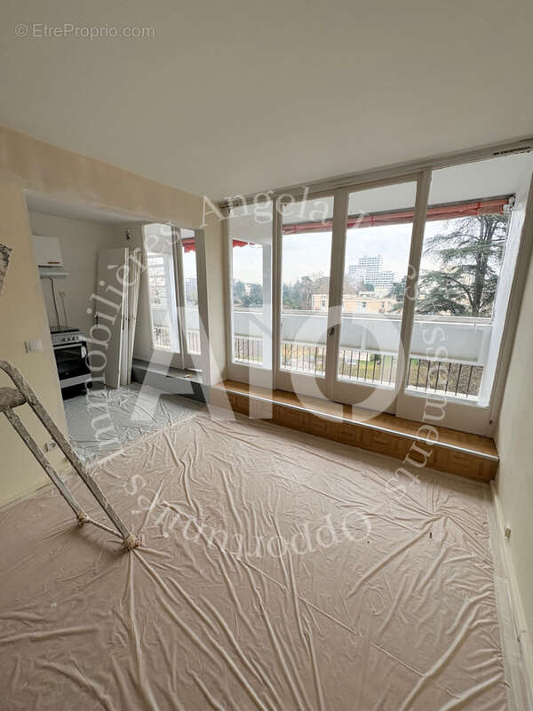 Appartement à TASSIN-LA-DEMI-LUNE