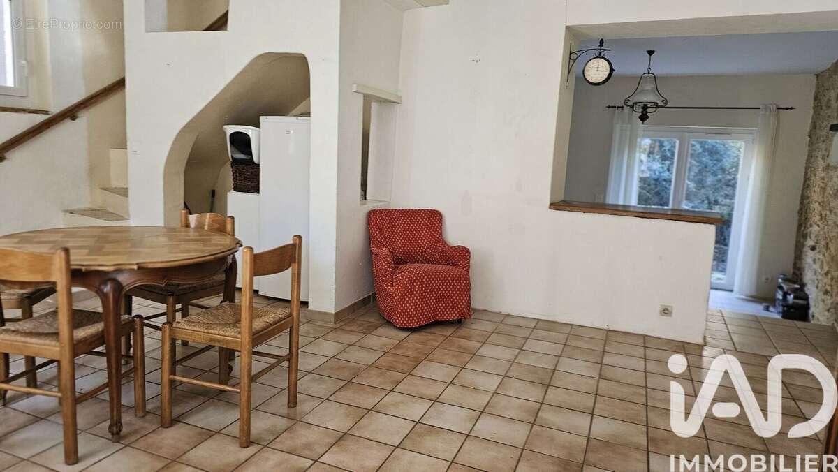 Photo 7 - Appartement à BAGNOLS-SUR-CEZE