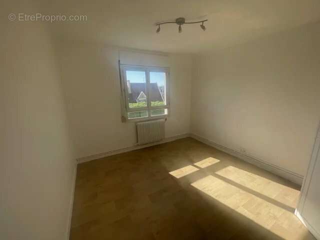 Appartement à SARTROUVILLE