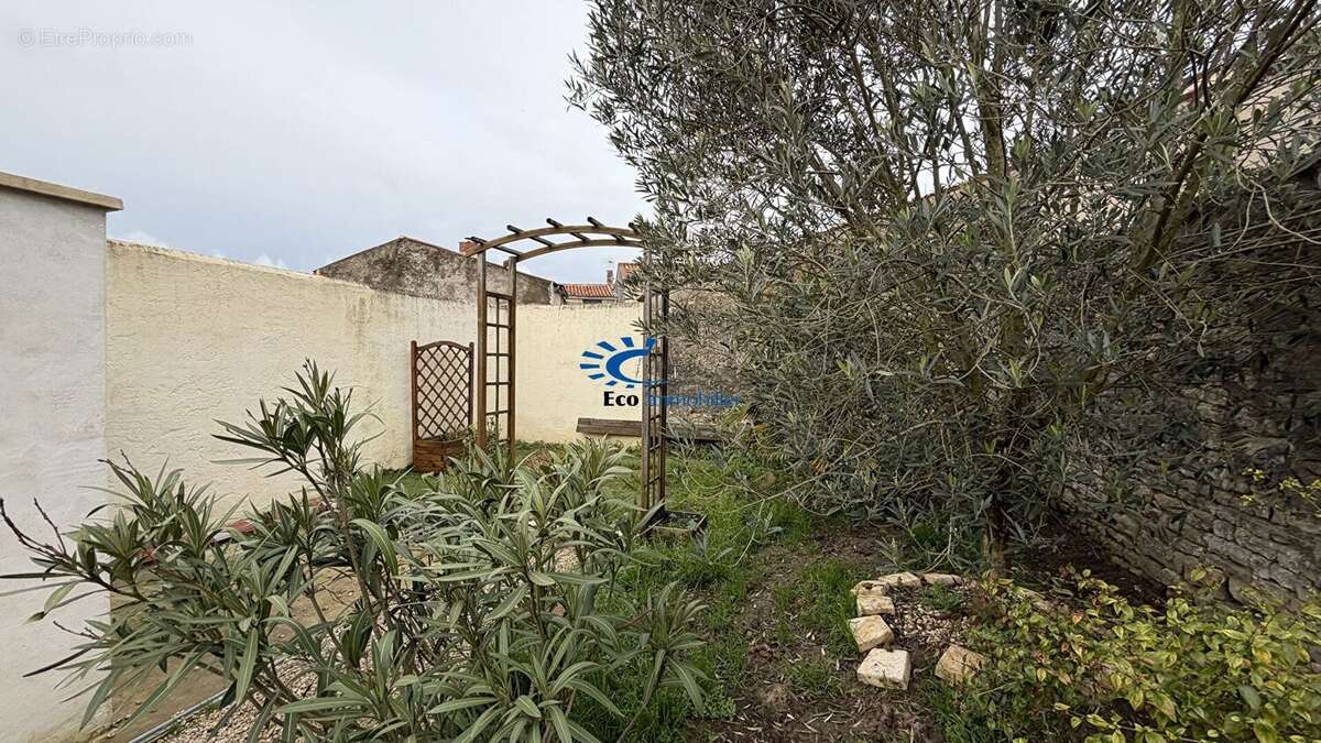 Maison à ANDILLY