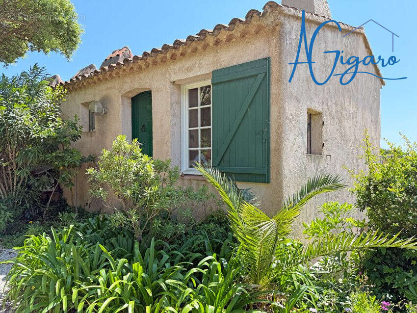 Appartement à LA CROIX-VALMER