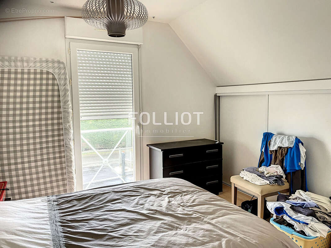 Maison à JULLOUVILLE