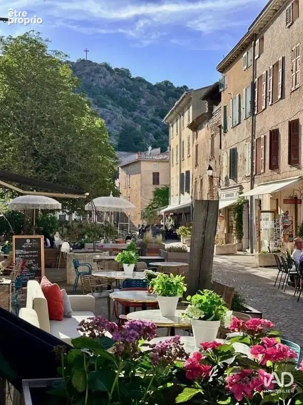 Photo 1 - Commerce à LA GARDE-FREINET