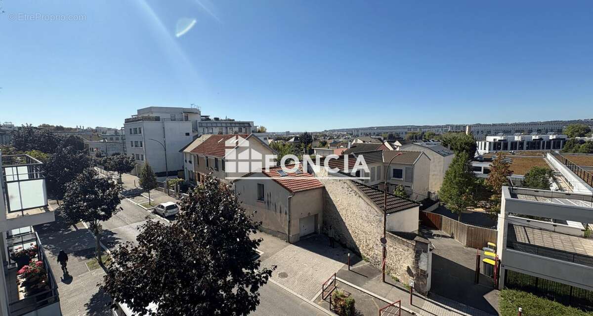 Appartement à FRESNES