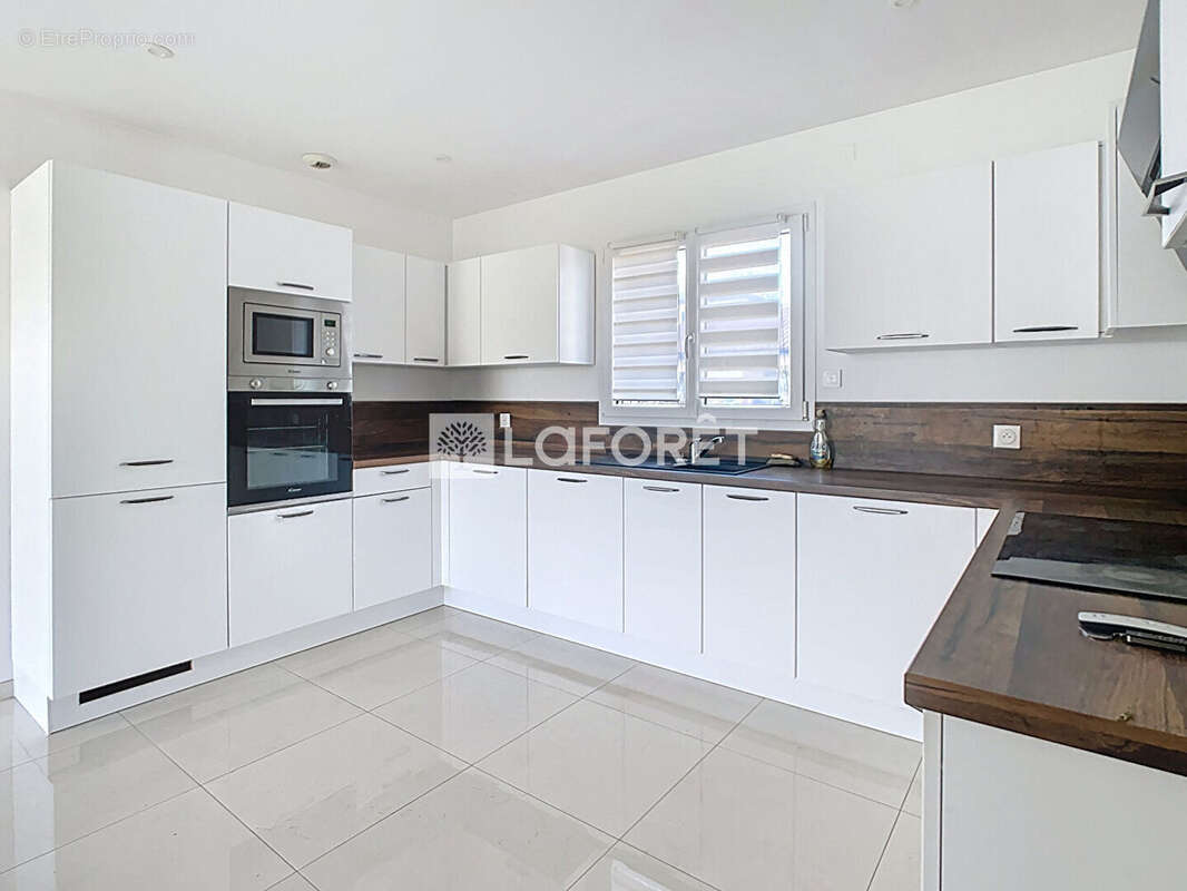 Maison à BELLEVILLE