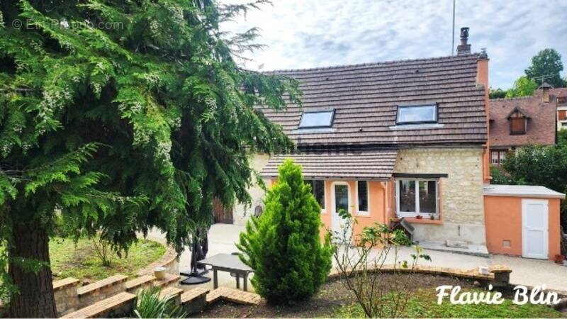 Maison à SAINT-MARCEL