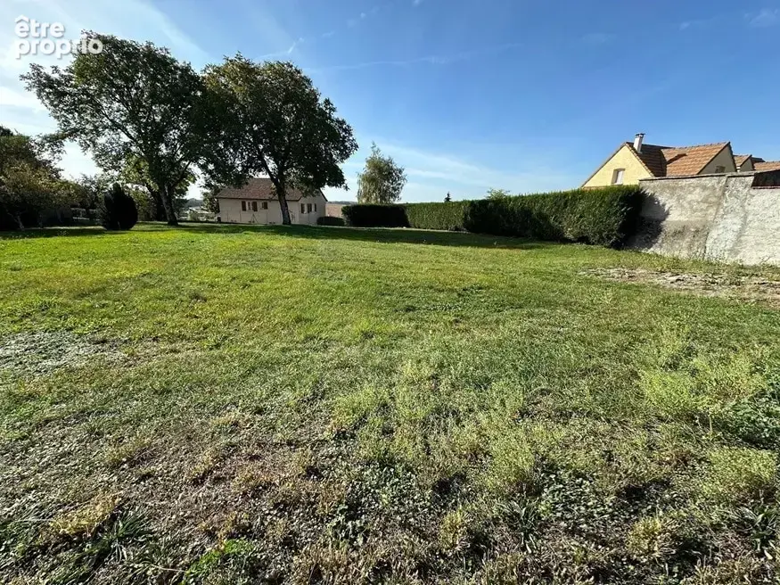 Photo Terrain à Neuilly-Saint-Front au prix de 44 000€