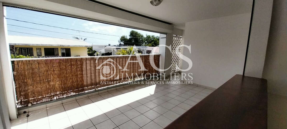 Appartement T3 Plateau Fofo - 97233 SCHOELCHER - photo 2