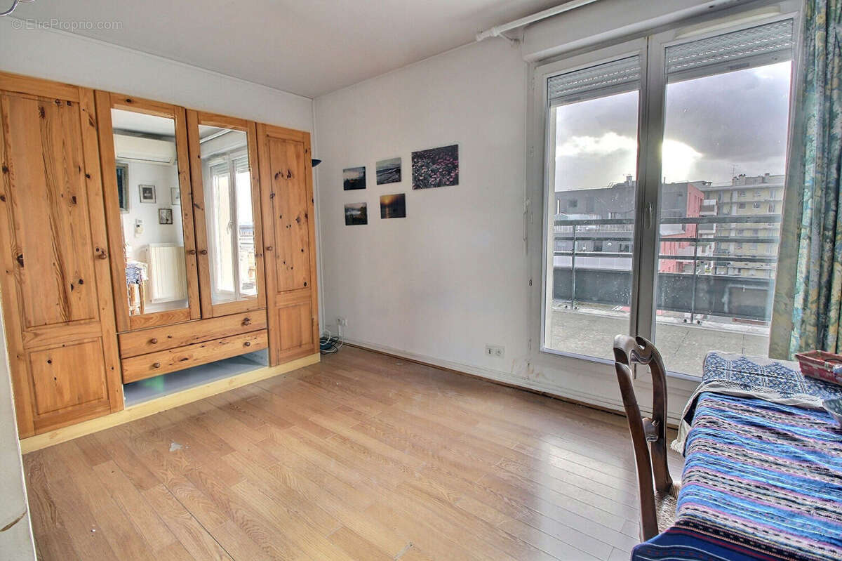 Appartement à COLOMBES