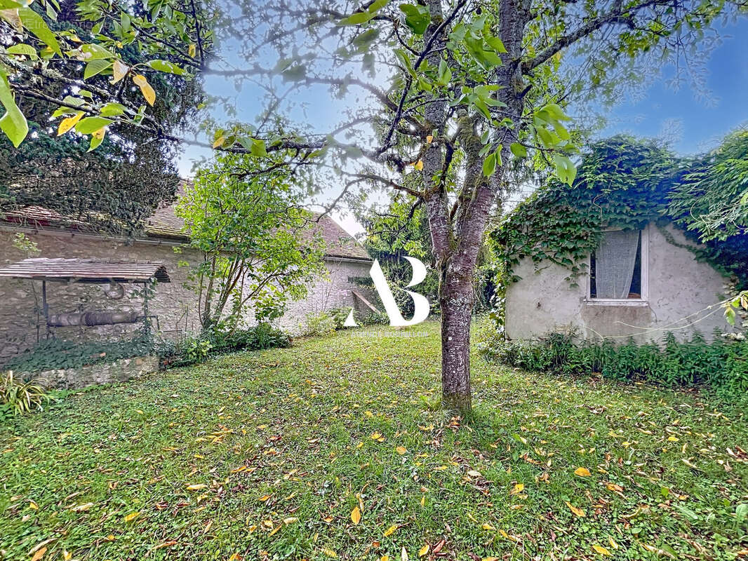 Maison à MONTIGNY-LENCOUP