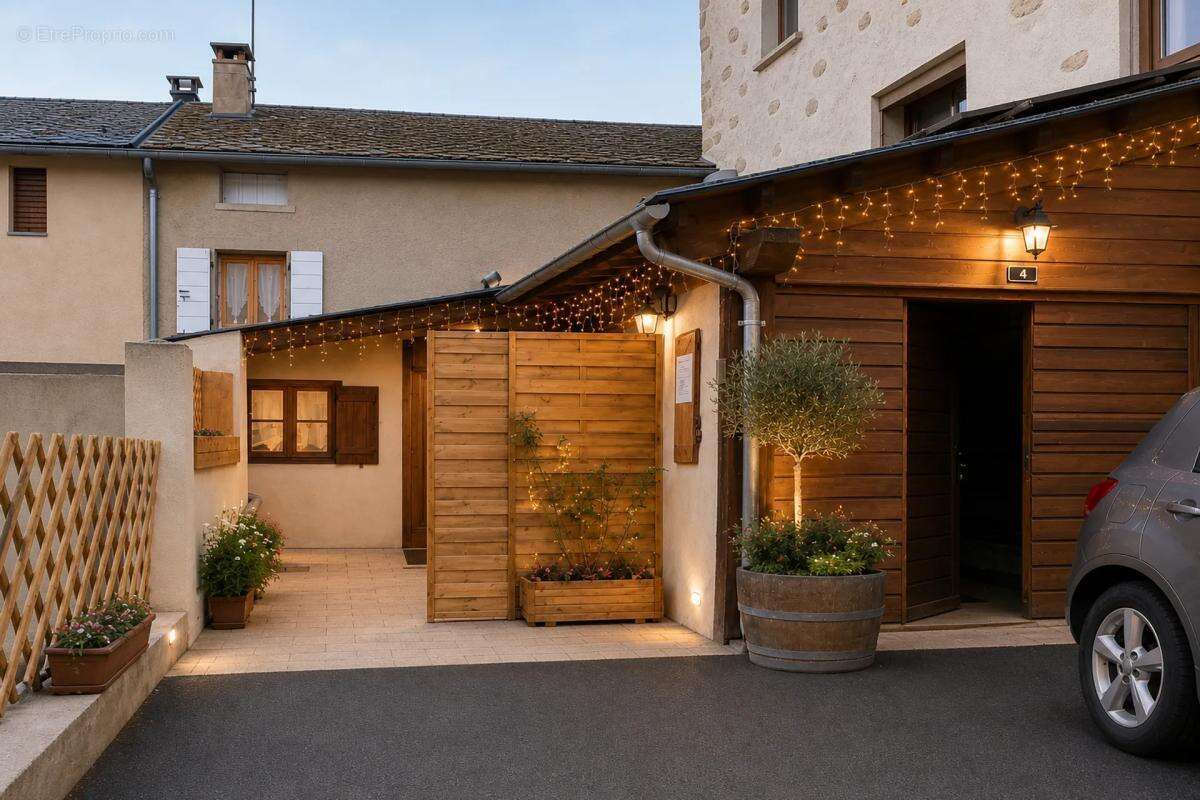 La Llagonne – Maison rénovée avec T2 loué - photo 4