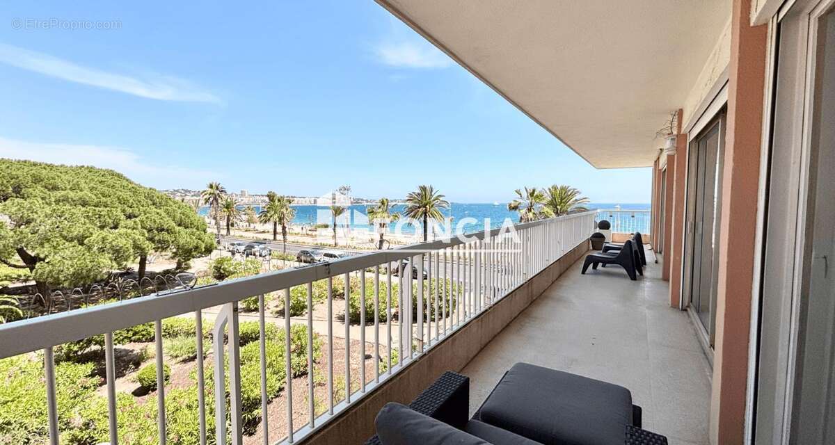 Appartement à FREJUS