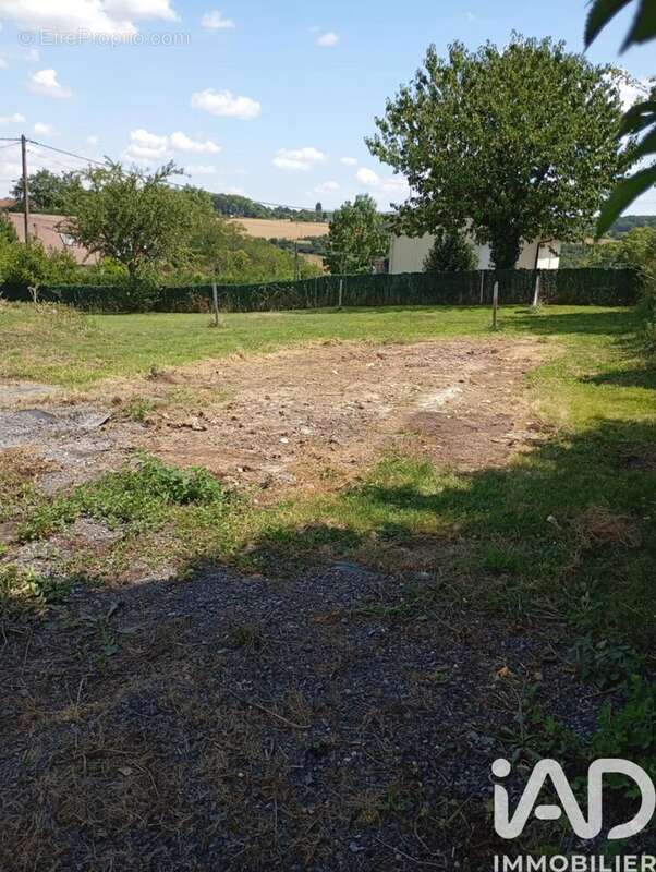 Photo 4 - Terrain à MONTREUIL-AUX-LIONS