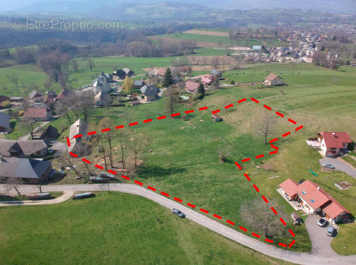 Terrain à SAINT-OFFENGE-DESSUS