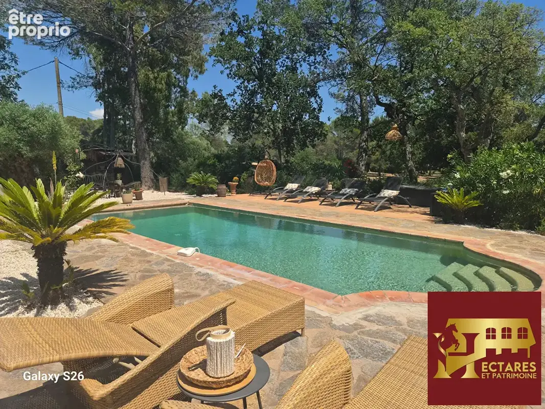 Propriété de caractère à Roquebrune sur Argens . Rare à la vente ! - photo 13