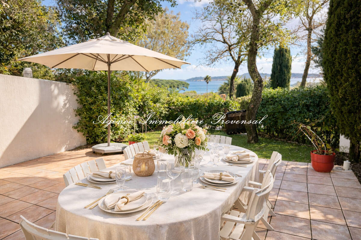 Appartement à GRIMAUD