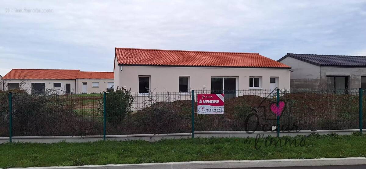 Maison à MORTAGNE-SUR-SEVRE