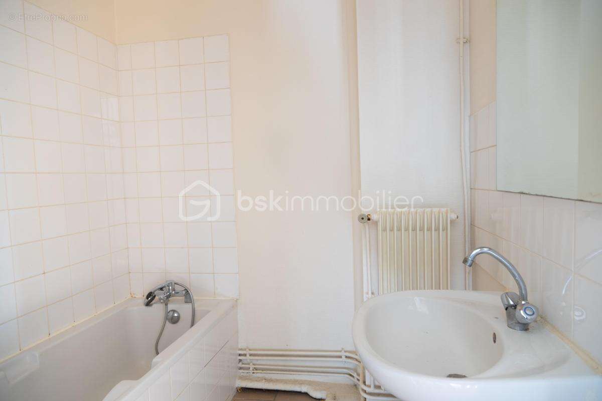 Appartement à TASSIN-LA-DEMI-LUNE