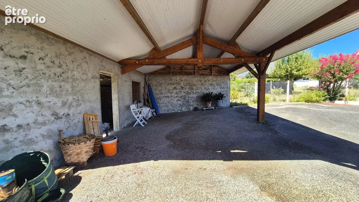 ARROS-DE-NAY, A VENDRE,  Maison de 168,5 m² sur une parcelle de 2063 m² - photo 12