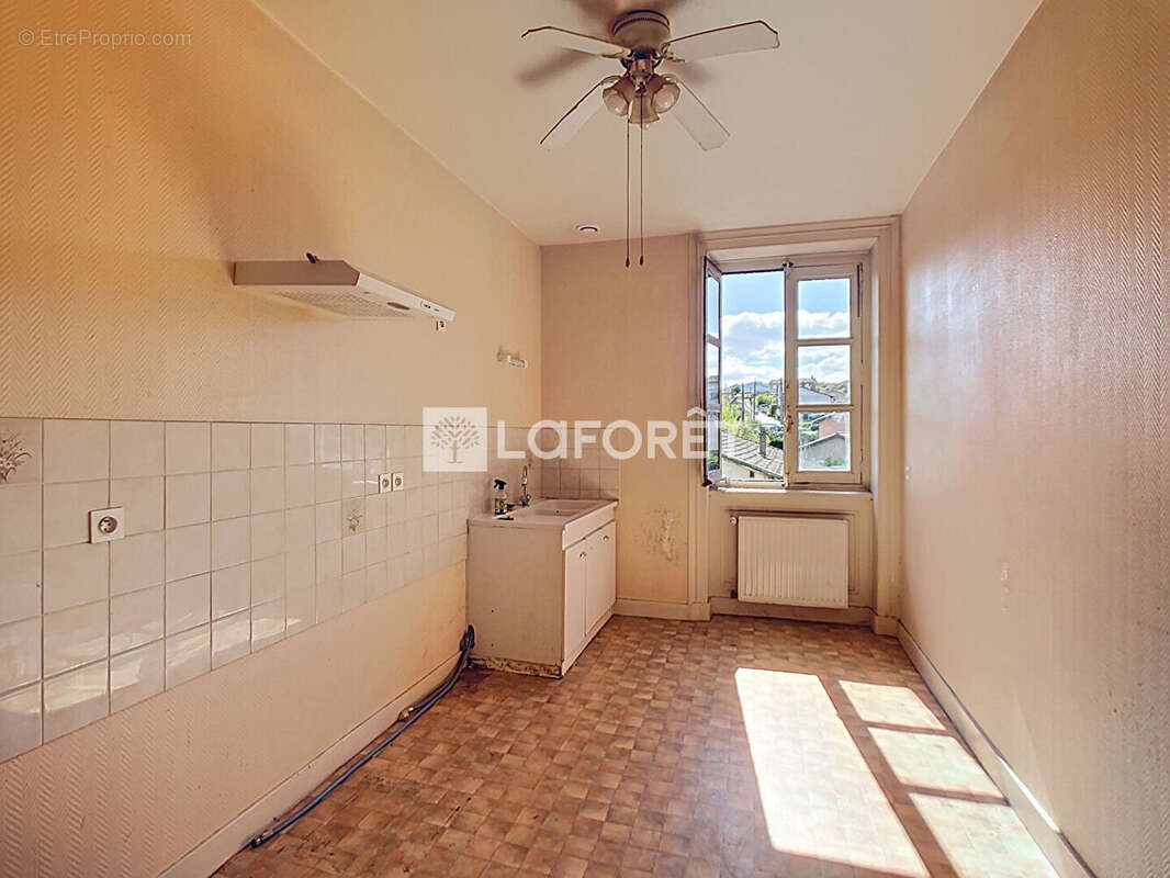 Appartement à BELLEVILLE