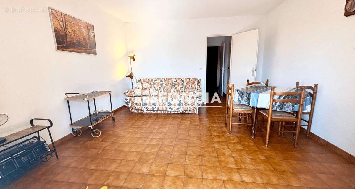 AGAY : Studio cabine VUE MER en front de mer - photo 5