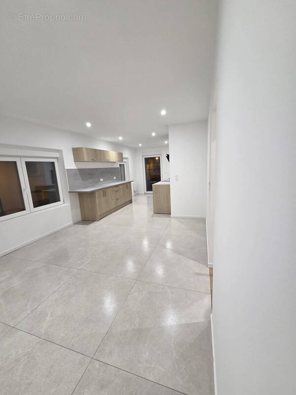 Appartement à MANOM