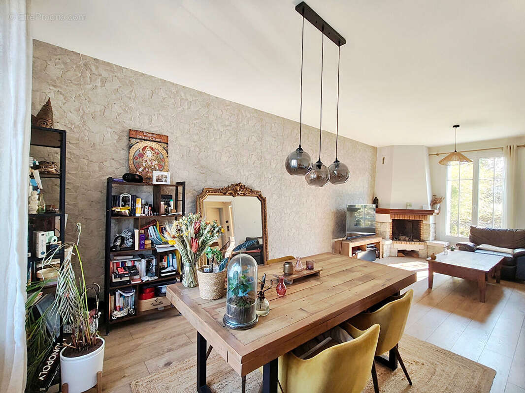 Maison à VILLEMOMBLE