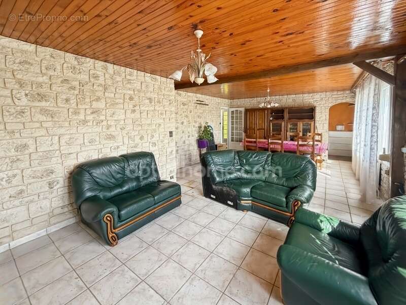 Maison à MALZEVILLE