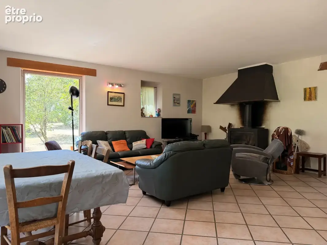 Maison Traditionnelle T5 - 142m2 sur 6300m2 de jardin - photo 7