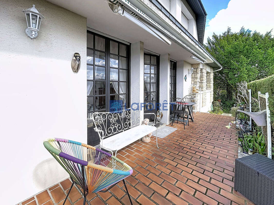 Maison à PETIT-COURONNE