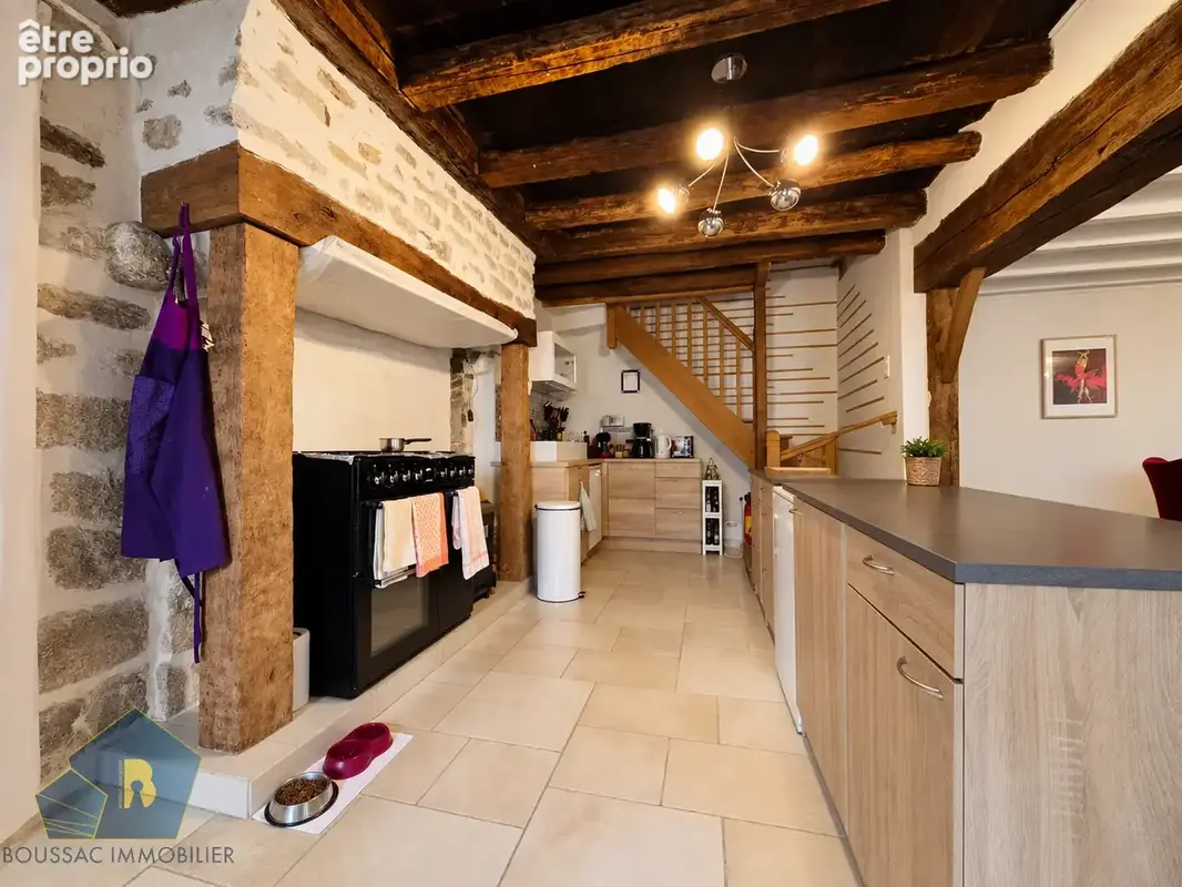 Maison entièrement rénovée   Vue exceptionnelle sur les Monts de Toulx - photo 2