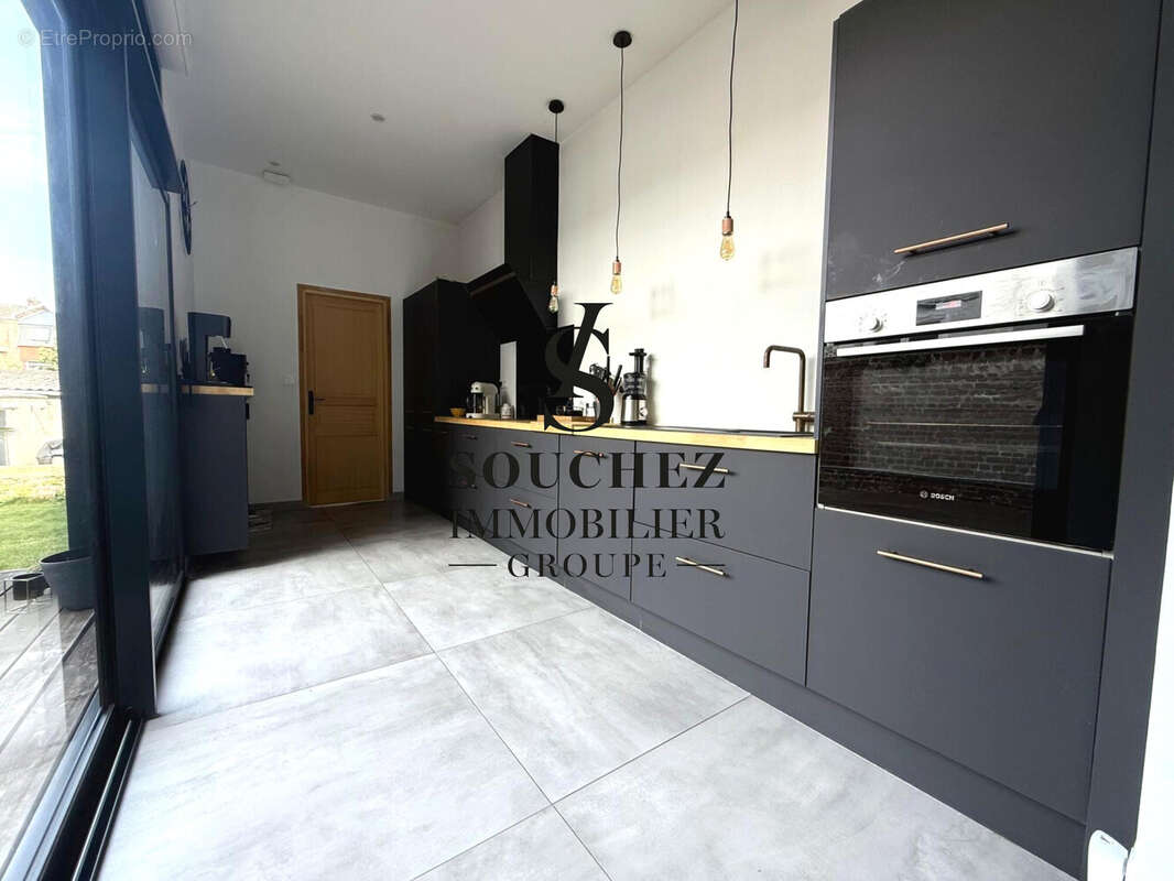 Maison 180 m² à Arras  - photo 6