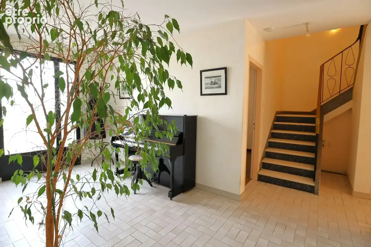 Proche CENTRE VILLE - GARE, maison offrant 160 m2 habitables - photo 5